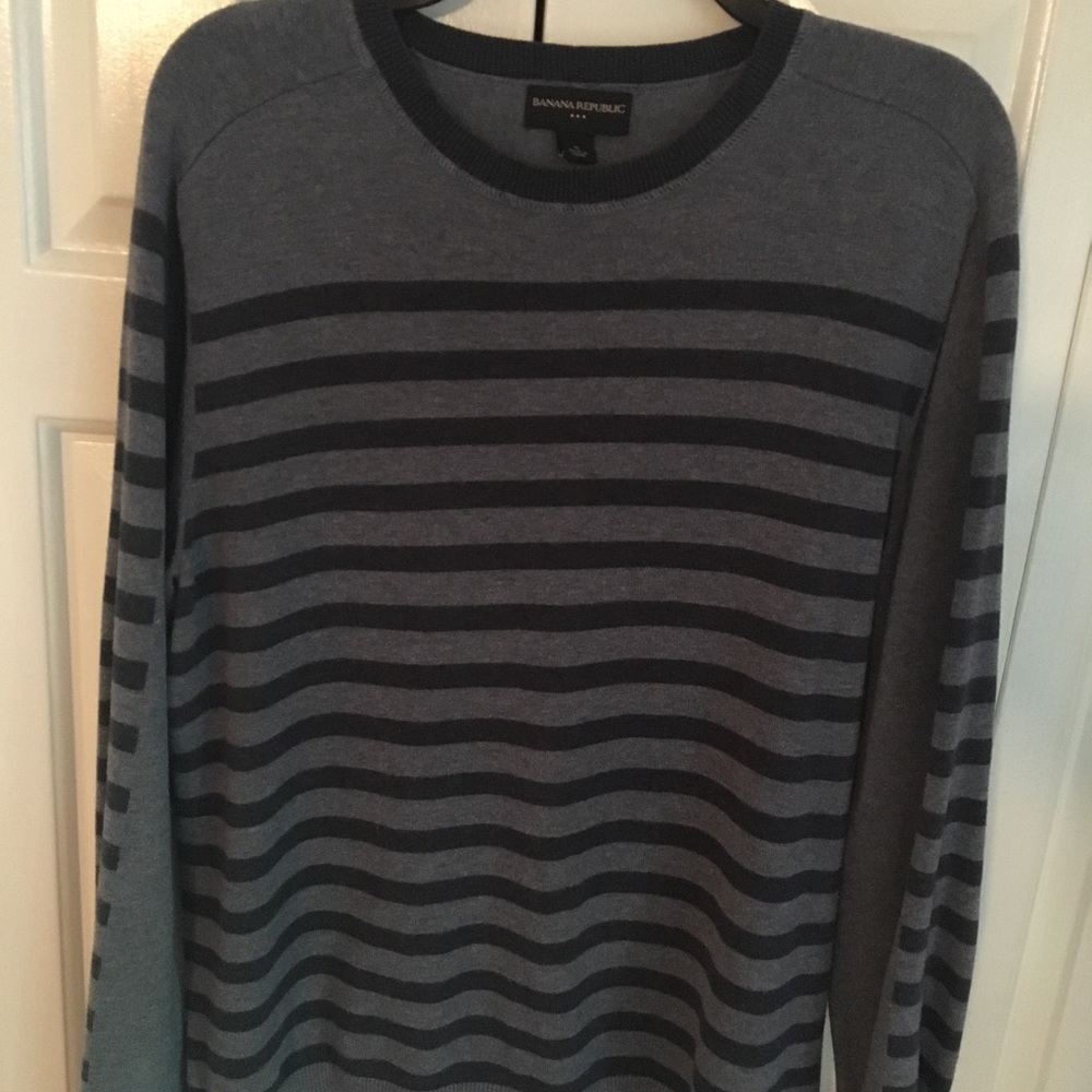 Men’s Sweater, Banana Republic, Size M