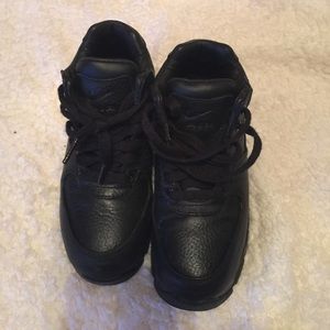 Nike shoes. Only worn once.