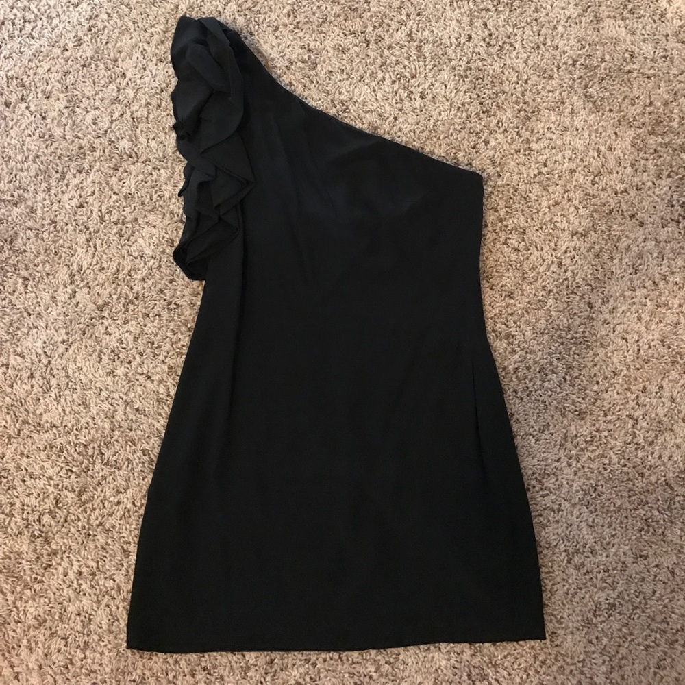 Like NEW Black GUESS Cocktail dress