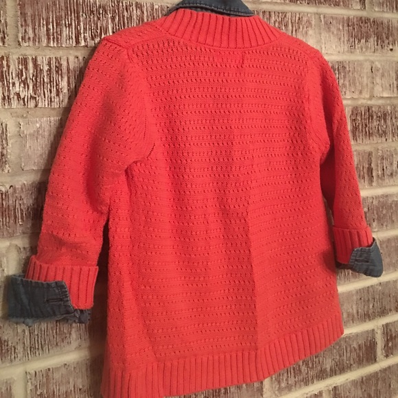 Sweater paired with a Chambray shirt - Picture 4 of 4