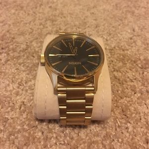 Nixon Sentry SS Gold Watch