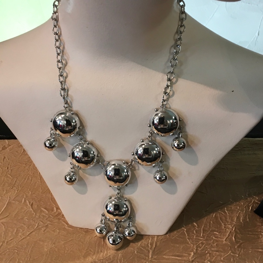 Silver bubble necklace