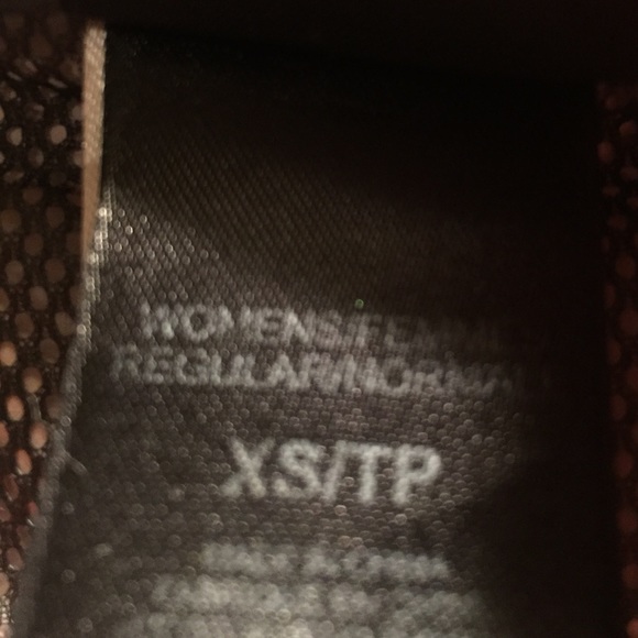 The North Face Women's Rain Jacket XS - Picture 4 of 6