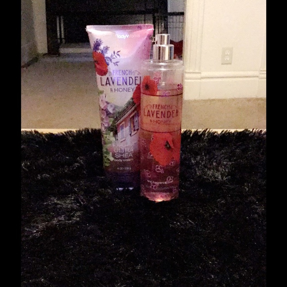 ‼️PURFUME & LOTION‼️ FREE with a purchase