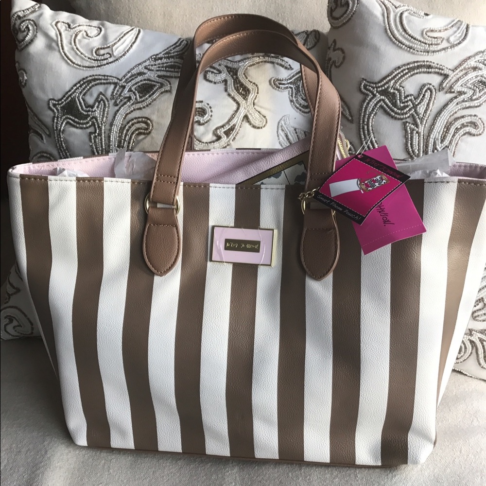 Betsey Johnson Purse NWT