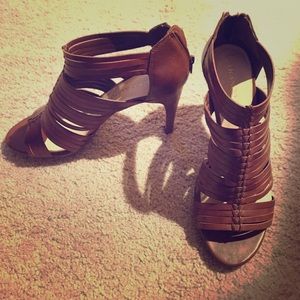 12 HR SALE Franco Sarto Heels