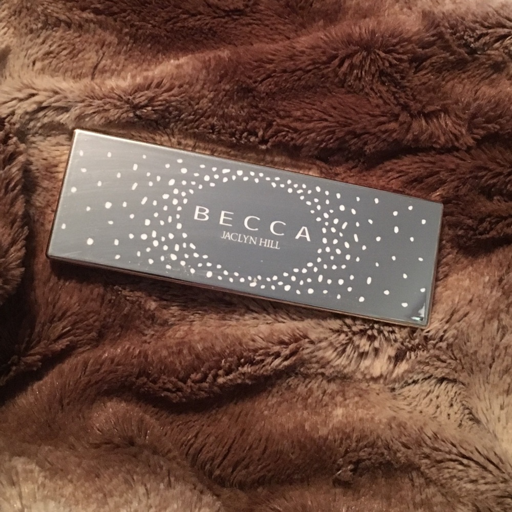 BECCA x Jaclyn Hill eyeshadow palette