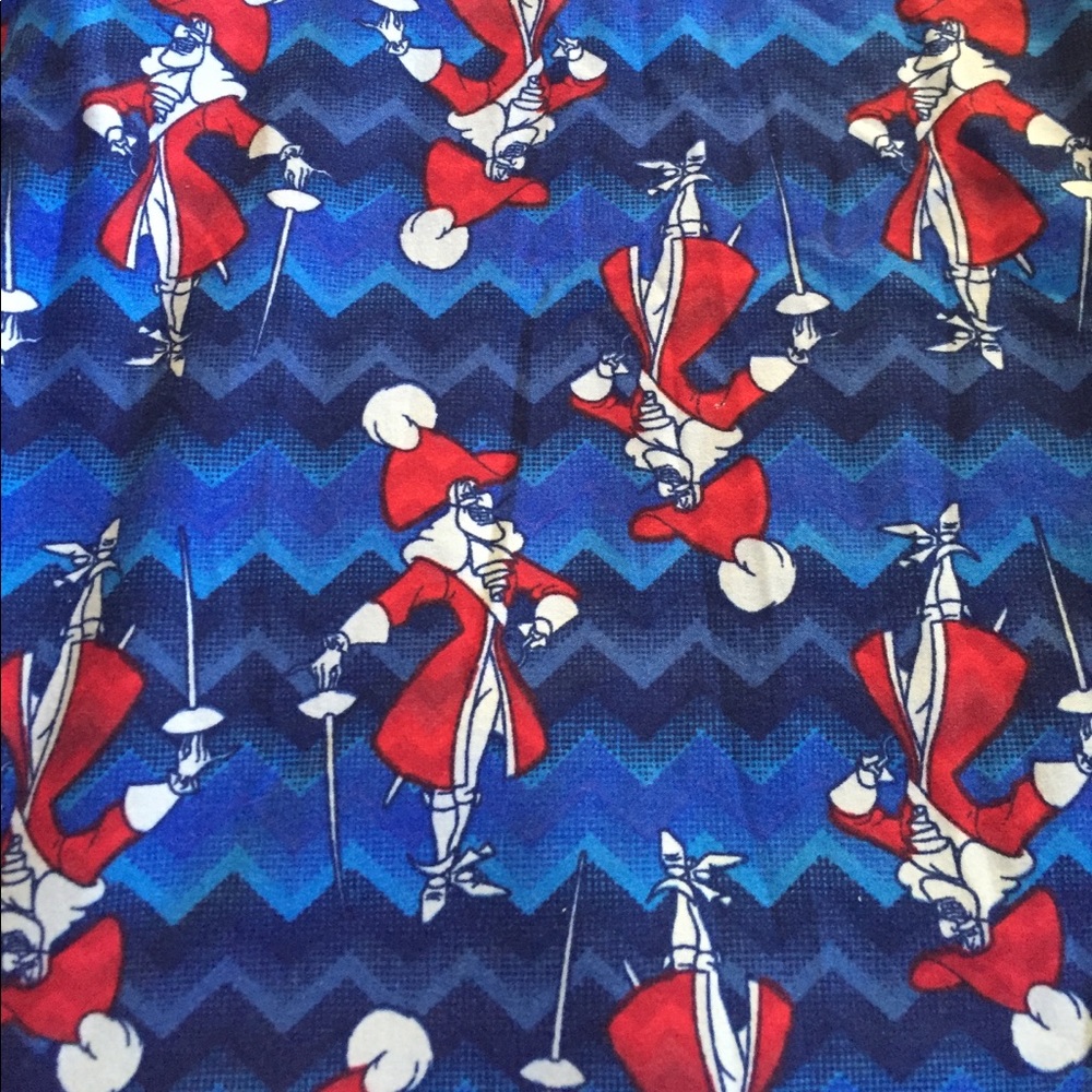 Lularoe TC2 Villains Captain Hook Leggings