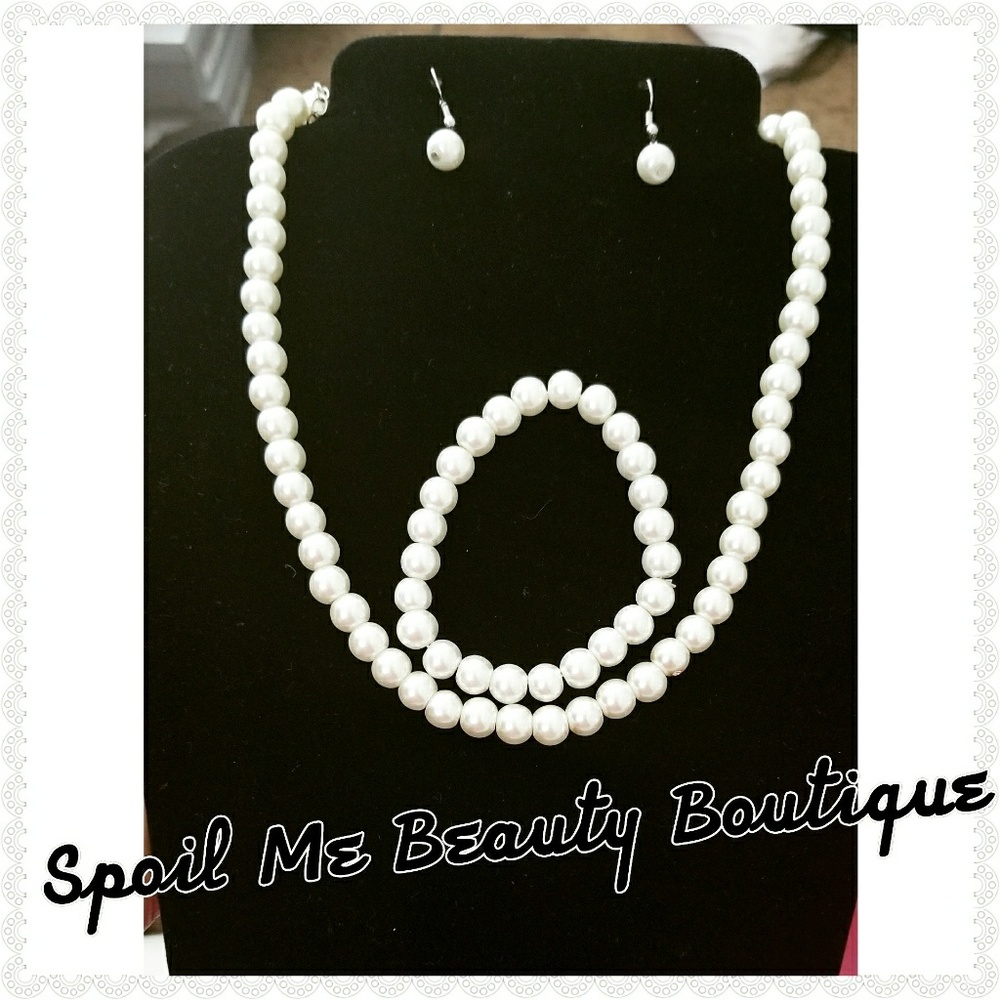 Clothes & Accessories