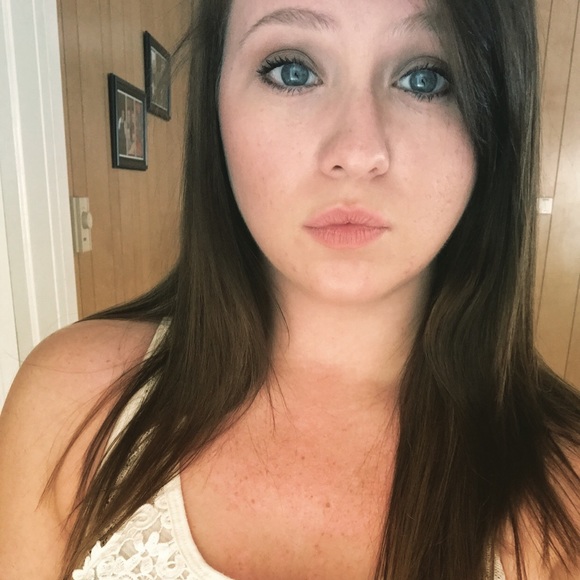 Meet your Posher, Bobbie - Picture 1 of 1