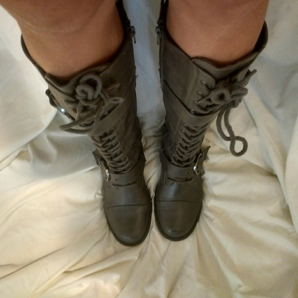 Grey boots