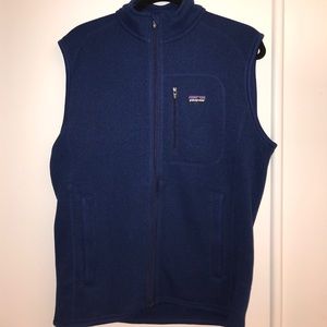 Men’s dark blue Patagonia vest