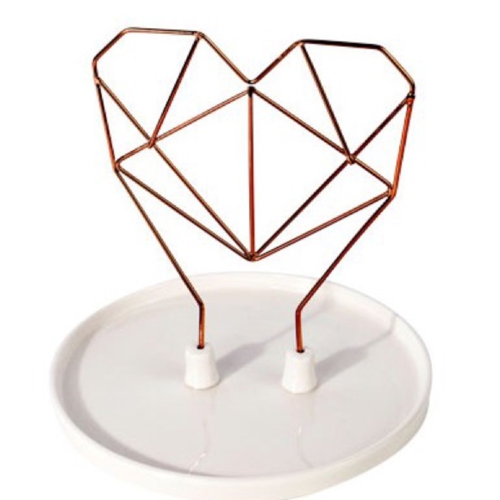 imm Coxet wire heart jewelry hanger NWT