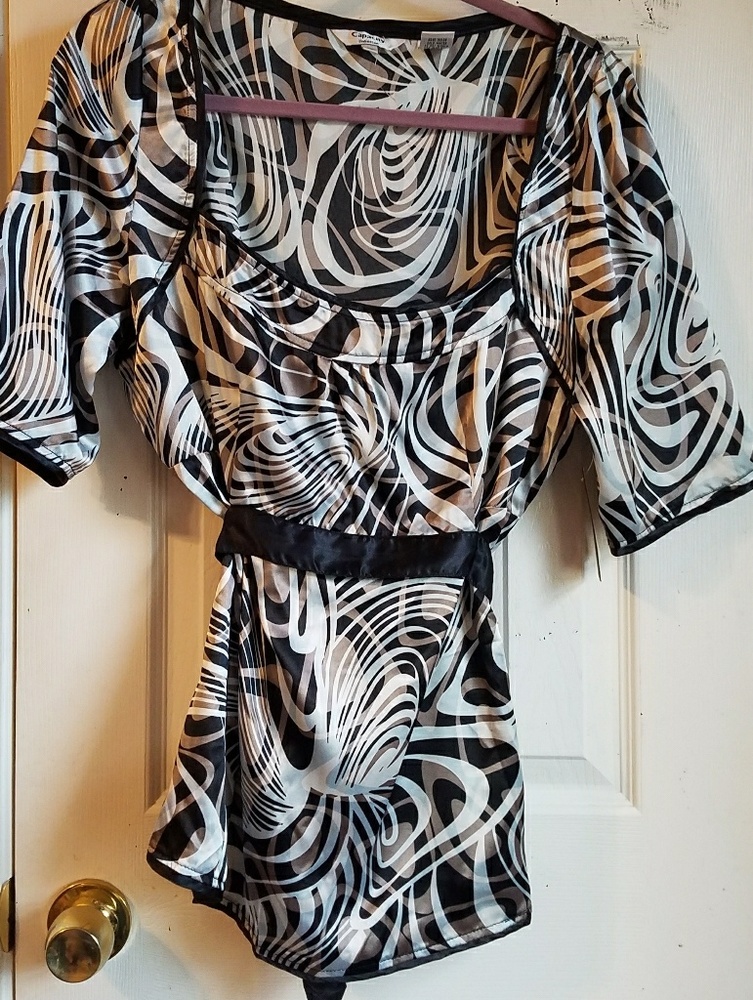 Blouse in XL - NWT
