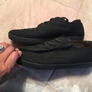 Toms Black Paseo Lace-Ups