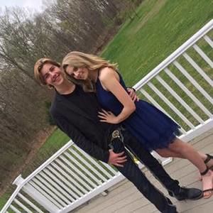 Meet your Posher, Dillon