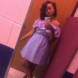 Meet your Posher, Teynia