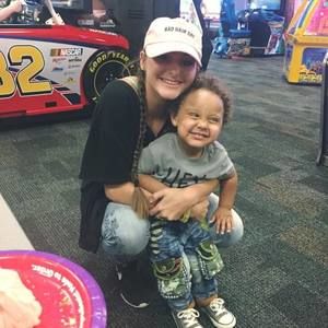 Meet your Posher, Allie