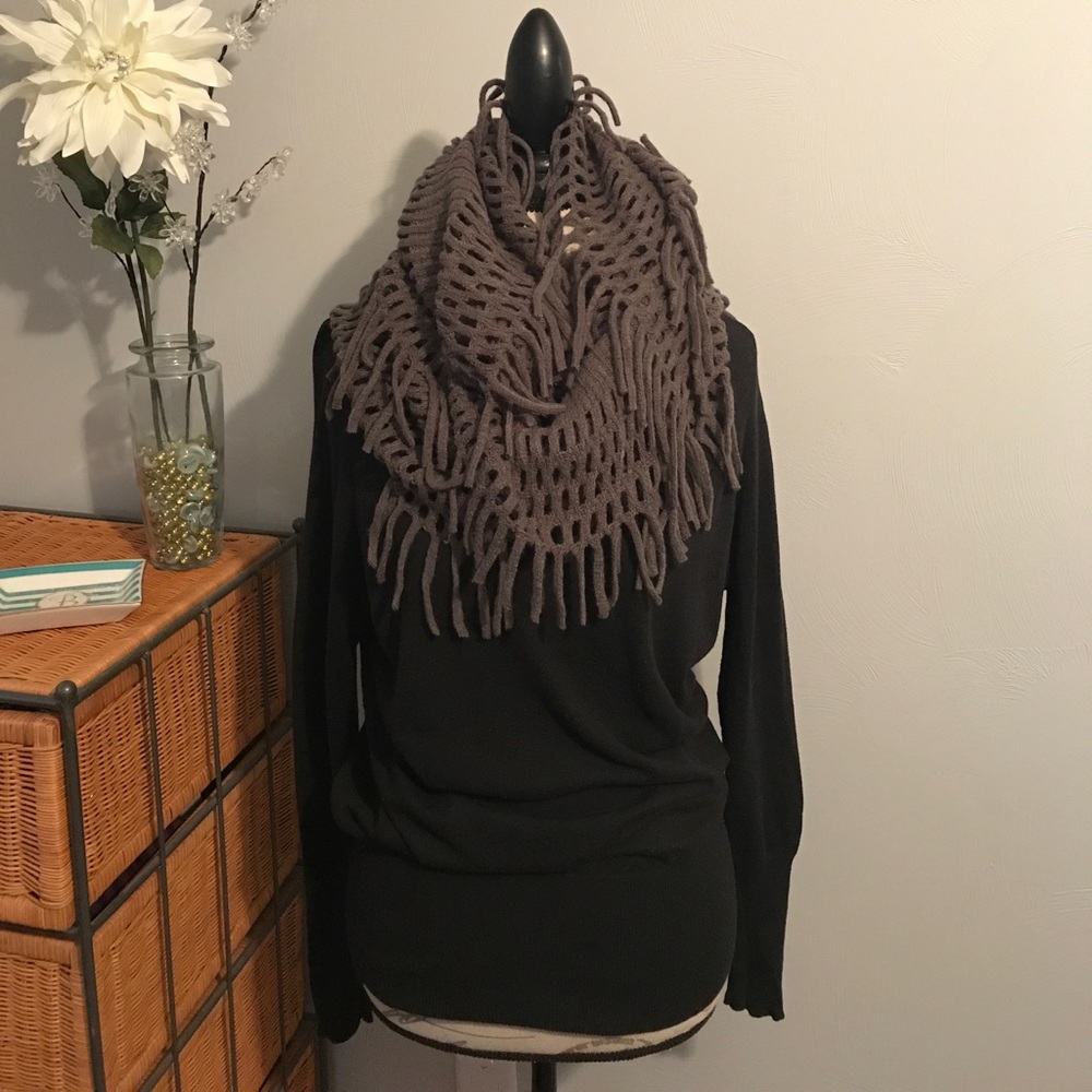 🖤 Old Navy Long Black Sweater