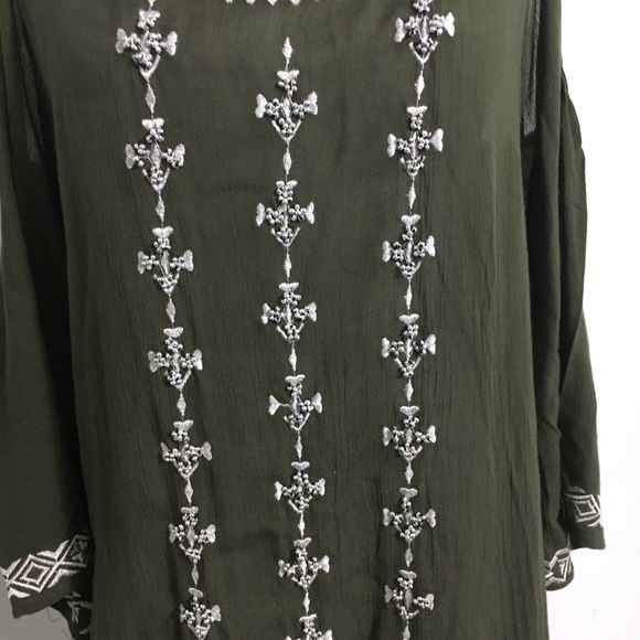 Romeo & Juliet Beach Embroidered Cover Up Size S - Picture 2 of 7