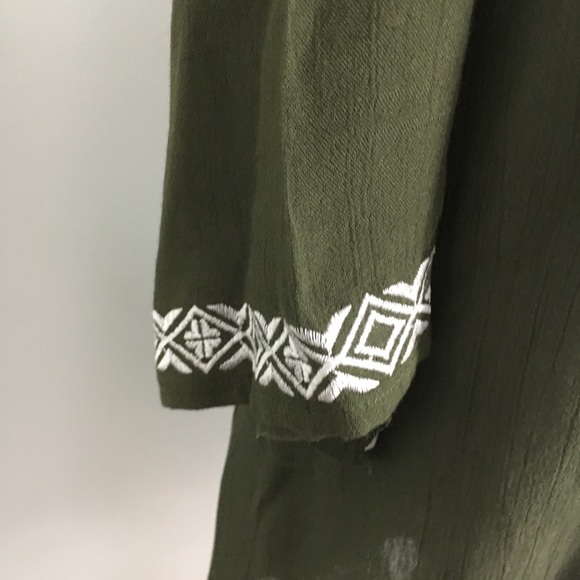 Romeo & Juliet Beach Embroidered Cover Up Size S - Picture 3 of 7