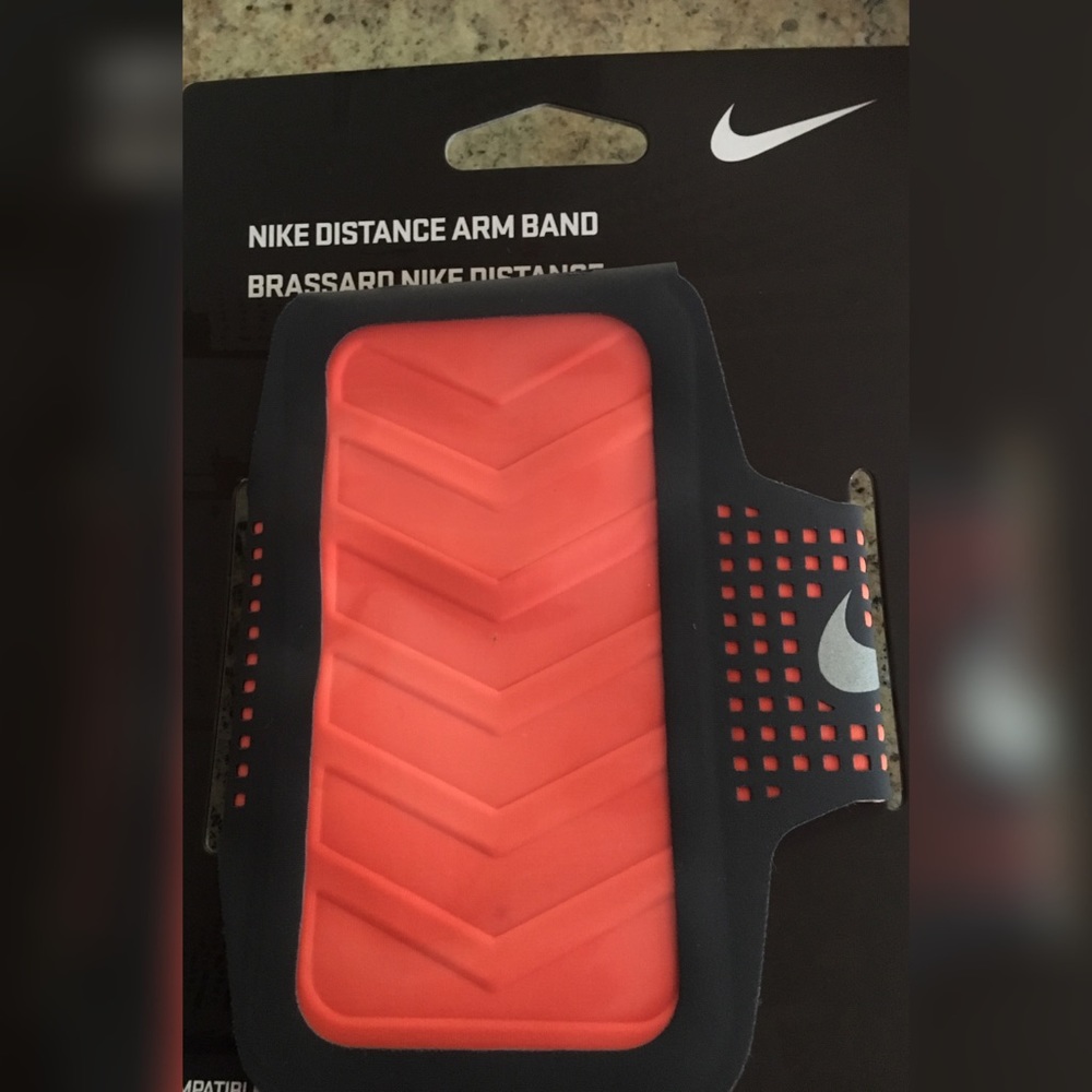 NIKE Unisex Distance Arm Band (Orange)