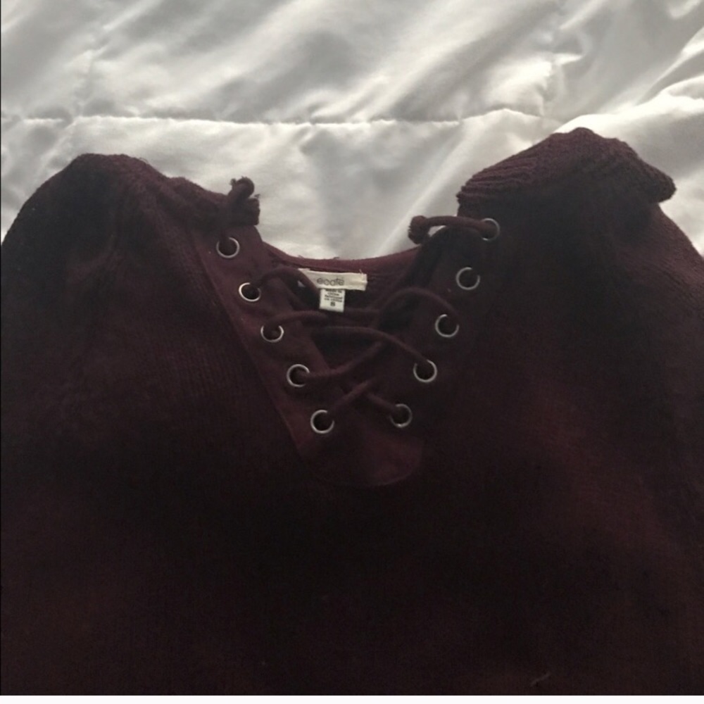 maroon hoodie