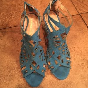 Adrienne Vittadini heels