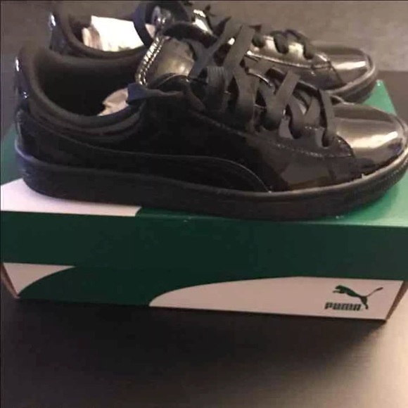 Black Puma Sneakers - Picture 2 of 5