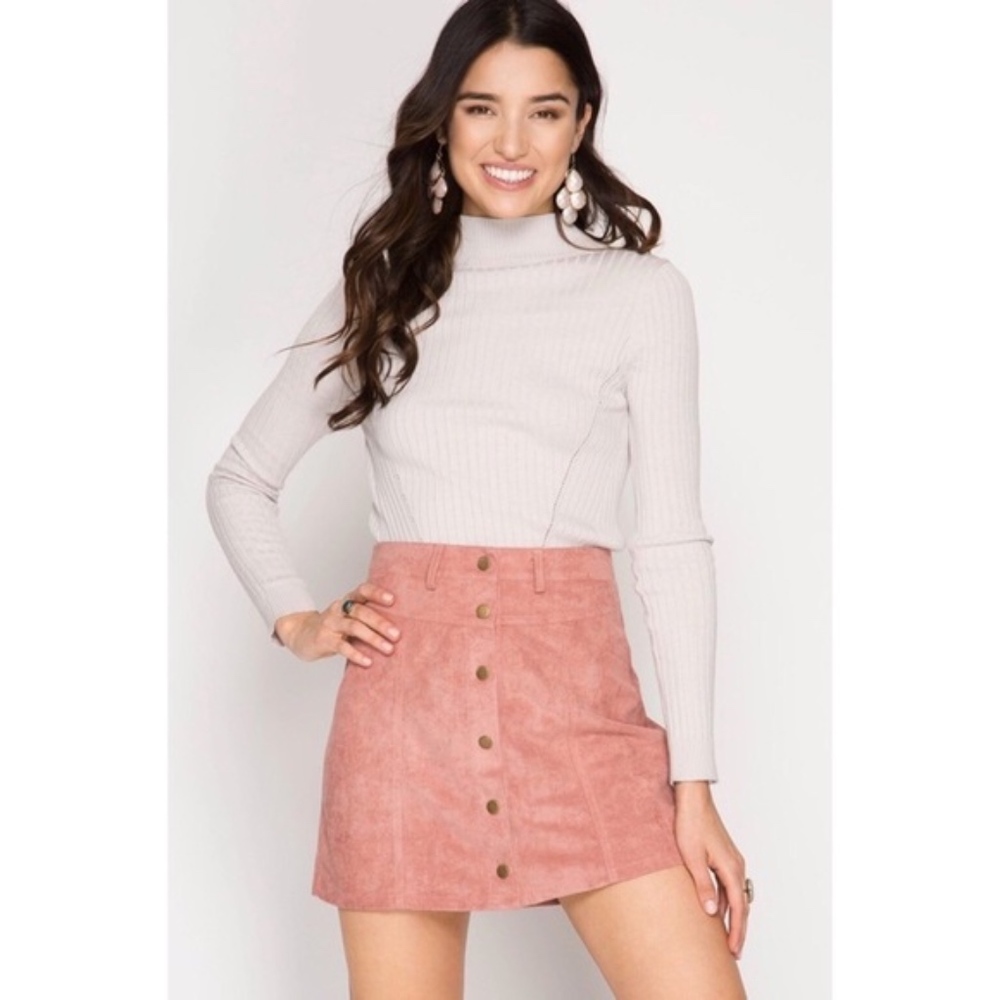 LAST Dusty Pink Vegan Suede Button Down Mini Skirt - Picture 2 of 3