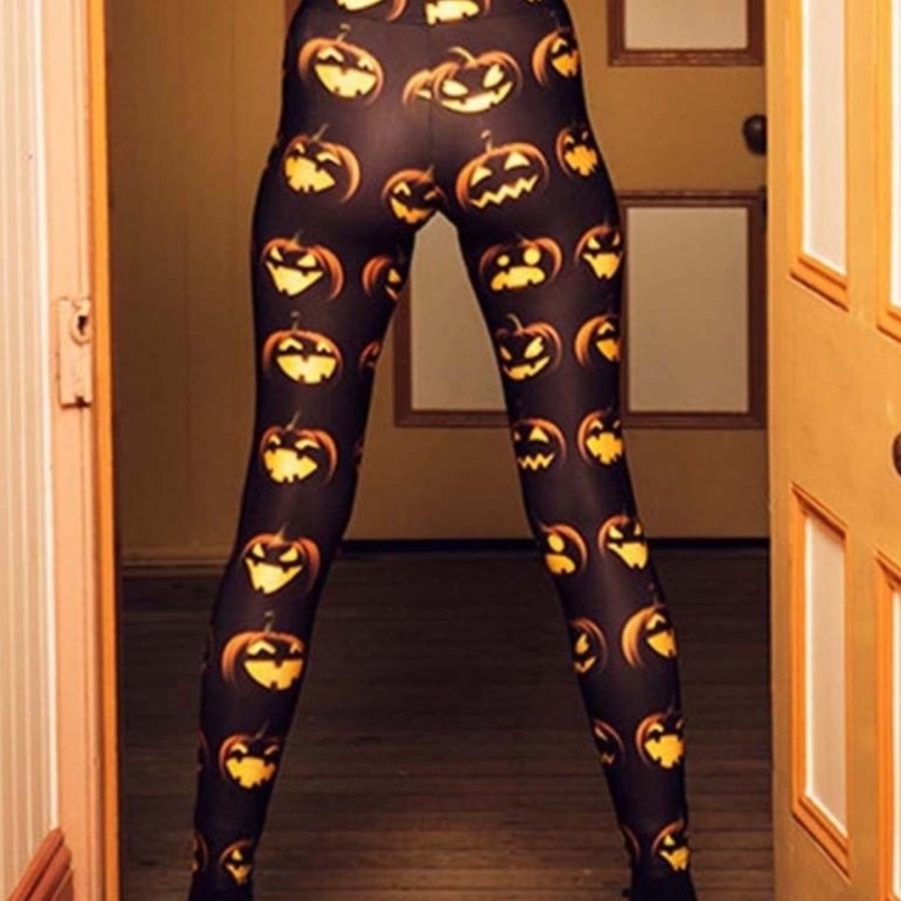 Woman's pumpkins 🎃 leggings