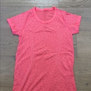 Lululemon Swiftly Tech short sleeve