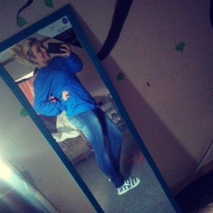 Meet your Posher, Hailey