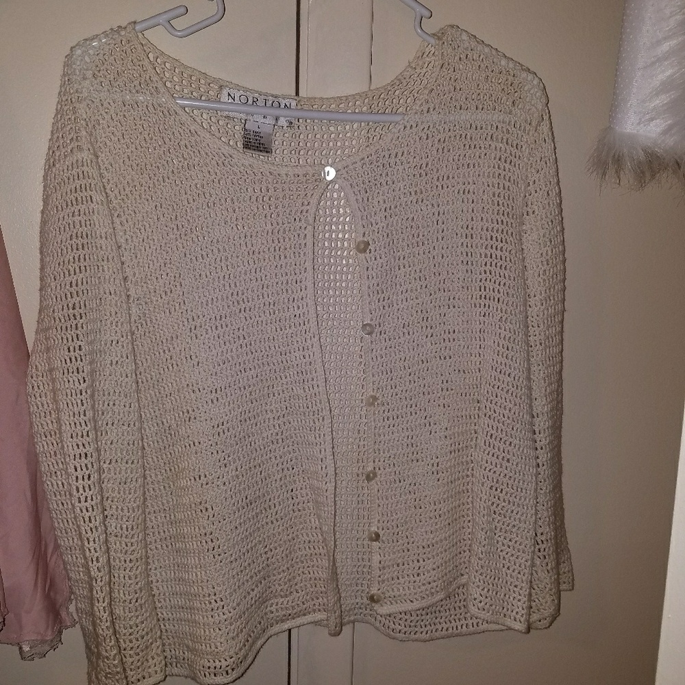 White knit Sweater