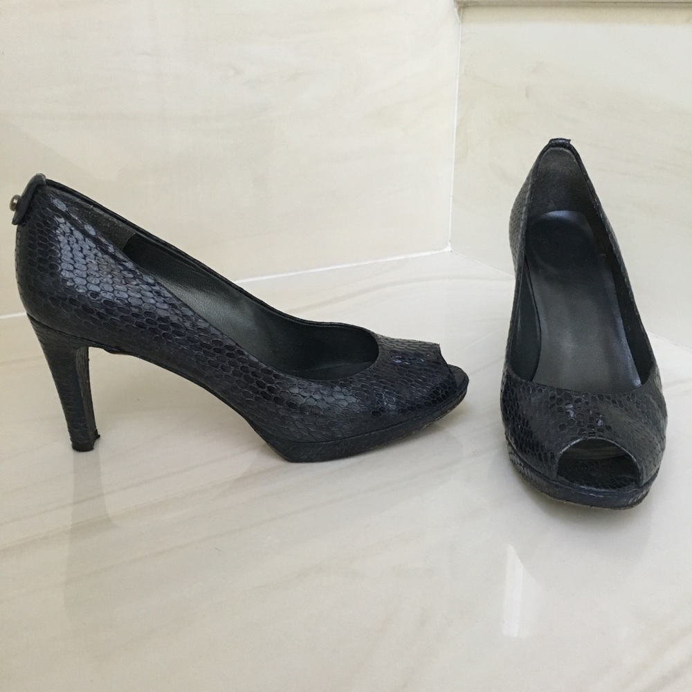 Stuart Weitzman shoes