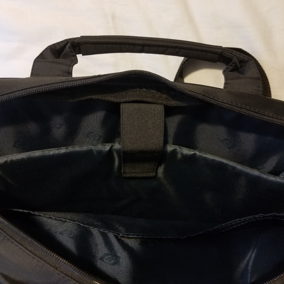 HP Laptop Bag - Professional Work and Travel - Picture 4 of 4