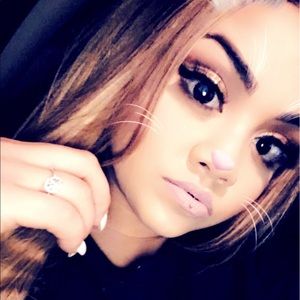 Meet your Posher, Brittney