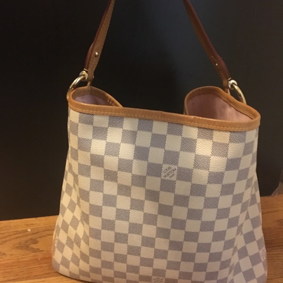Authentic Louis Vuitton hobo bag - Picture 2 of 5