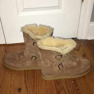 Tan shearling boots