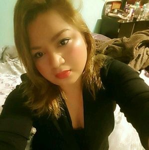 Meet your Posher, Leonela