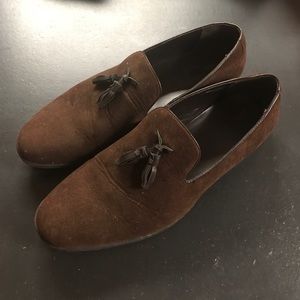Brown tassel loafers suede
