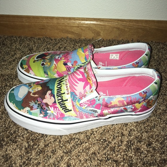 Alice in Wonderland Disney Vans - Picture 5 of 6