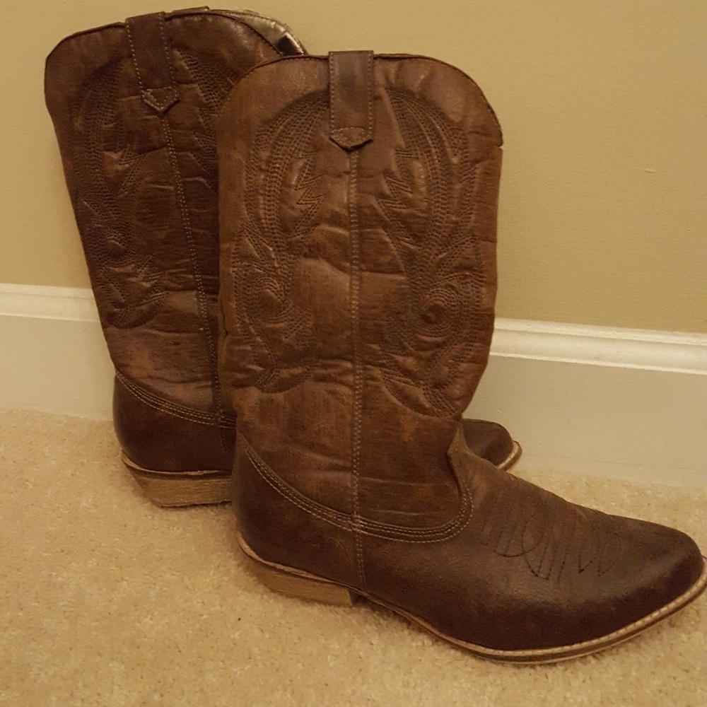 Coconuts Faux Leather Cowboy Boots
