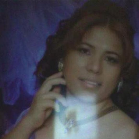 Meet your Posher, Camelia - Picture 1 of 1