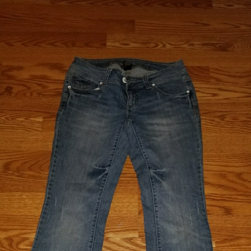 Jeans - Picture 2 of 3