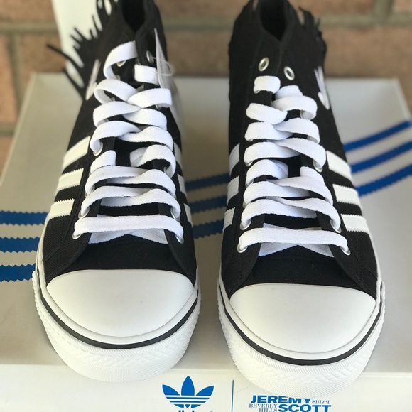 Adidas x Jermey Scott - Picture 2 of 4