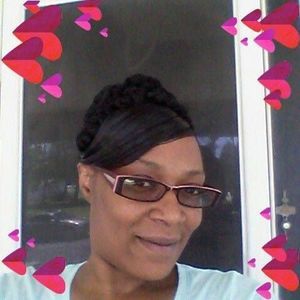 Meet your Posher, Adrienne