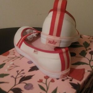 Nike Sneaker shoes,Adorable.Brand New !!