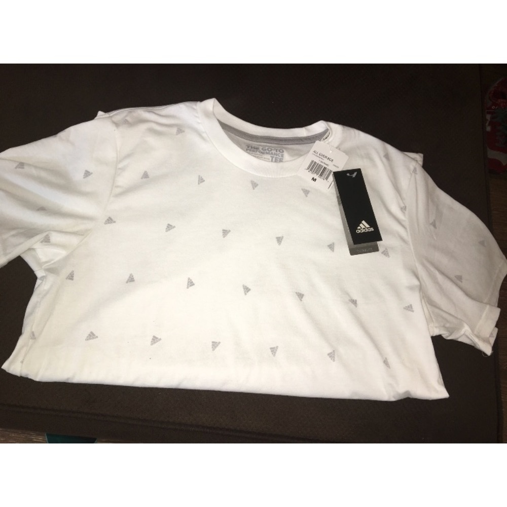 Adidas Shirt Size Medium