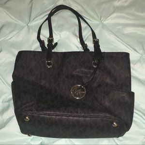 Michael Kors Jet Set Signature Tote PVC - Black